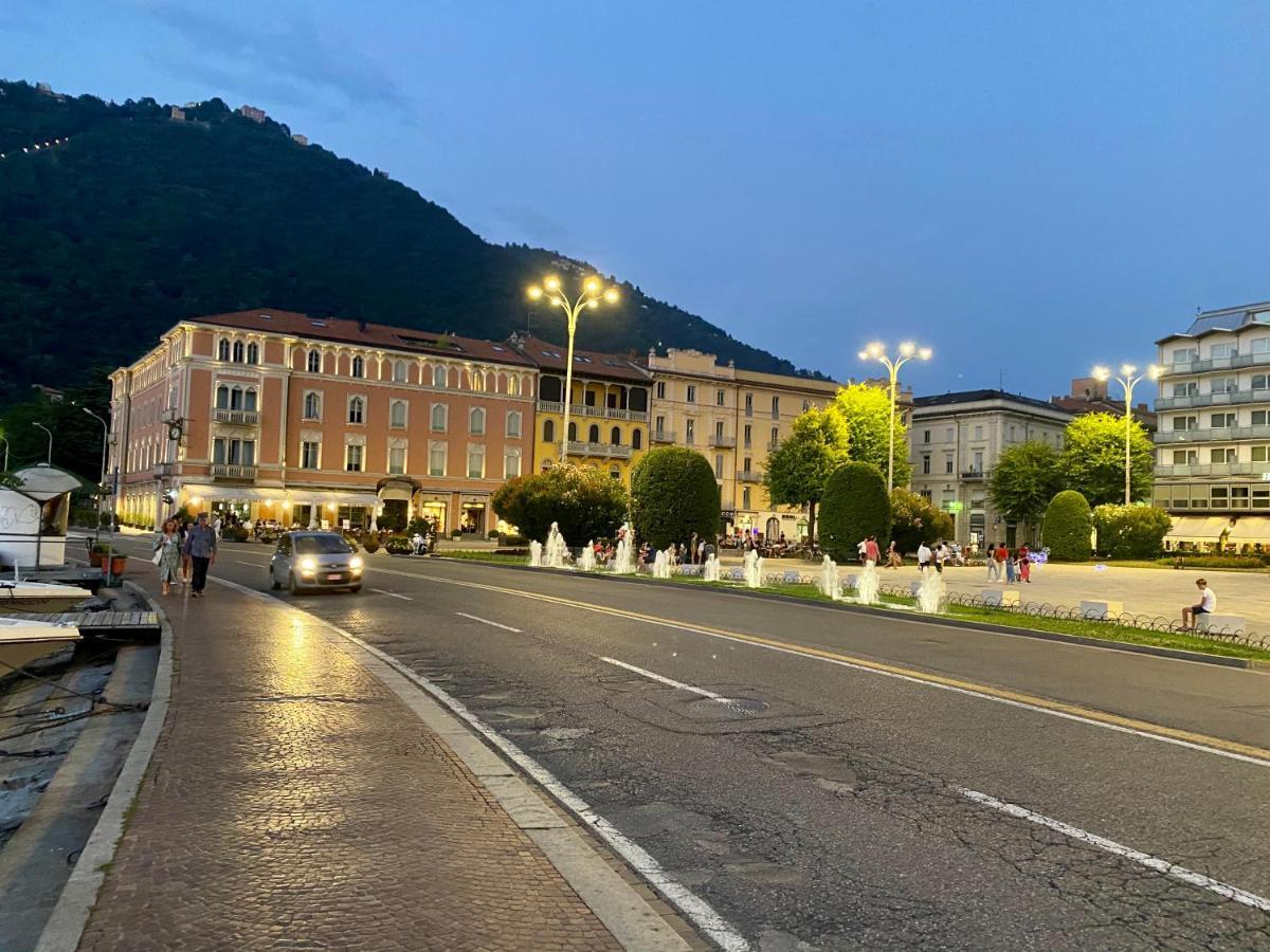 Piazza Cavour - Lake View Apartment Como Buitenkant foto